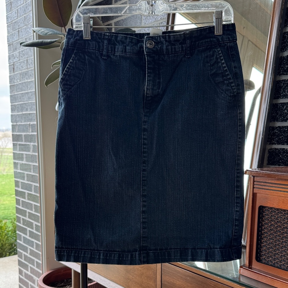 Classic knee length blue Denim Pencil Skirt - Women's